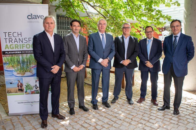 José Javier Armendáriz, CEO de Clave; Pédro de Álava,; Pedro Astals, Pte. del Consejo Asesor y Jesús Navarro, José Mª Cobo y Juancarlos Franquet, miembros del consejo asesor de Tech Transfer Agrifood